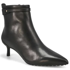 Adela Up Women