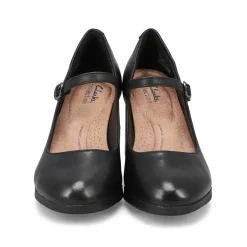 Bayla Nora Women