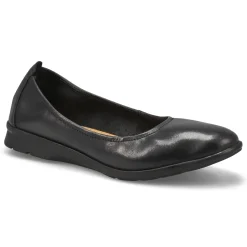 Jenette Ease Women