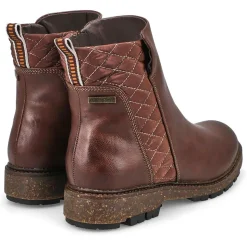 Waylon 02 Women